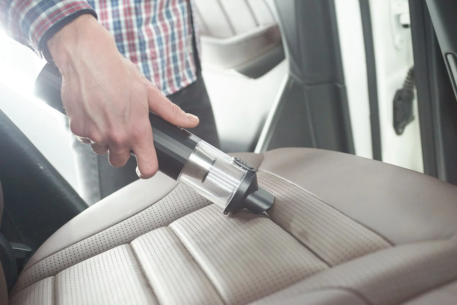 cordless handheld vacuum for GMC Sierra